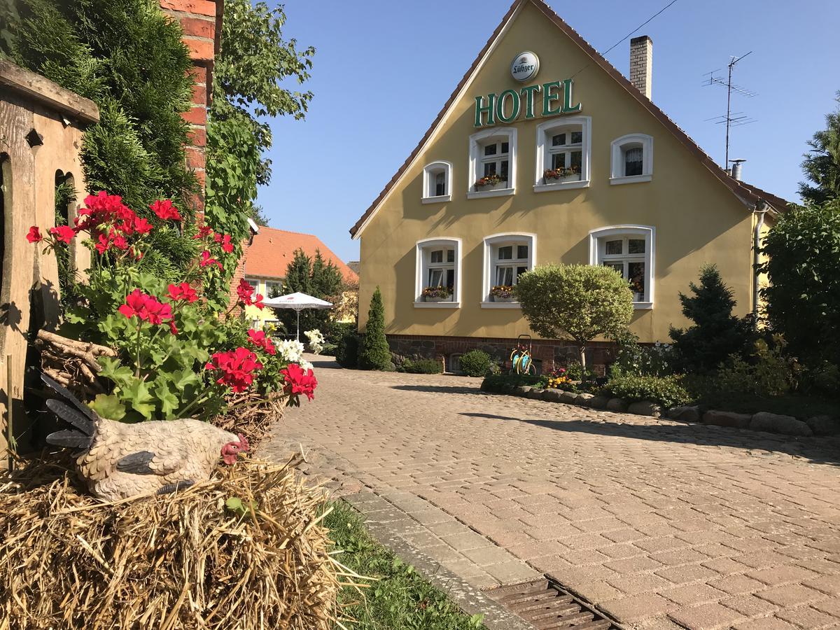 Готель Land Gut Berlinchen Екстер'єр фото